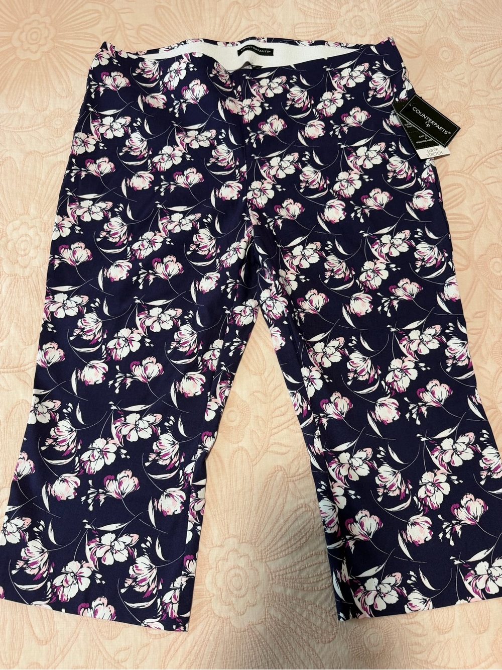 Counterparts Navy Floral Pull-On Capri Pants